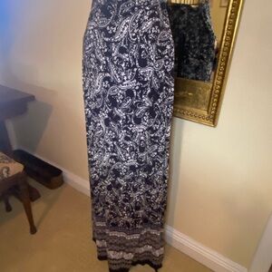 Elegant Black and White Paisley Maxi Skirt